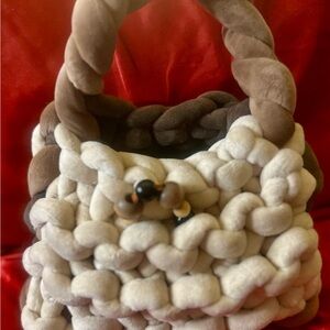 Chunky Knit Plush Handbag in Cream and Brown